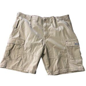 Mens Wrangler Outdoor Cargo Shorts SZ 40 Outdoor Gorpcore Hiking Trail Beige
